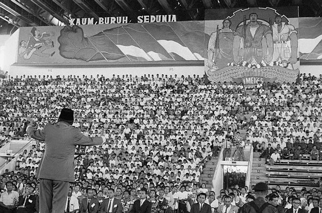 Koleksi Foto Presiden Soekarno Yang Jarang Dilihat Orang