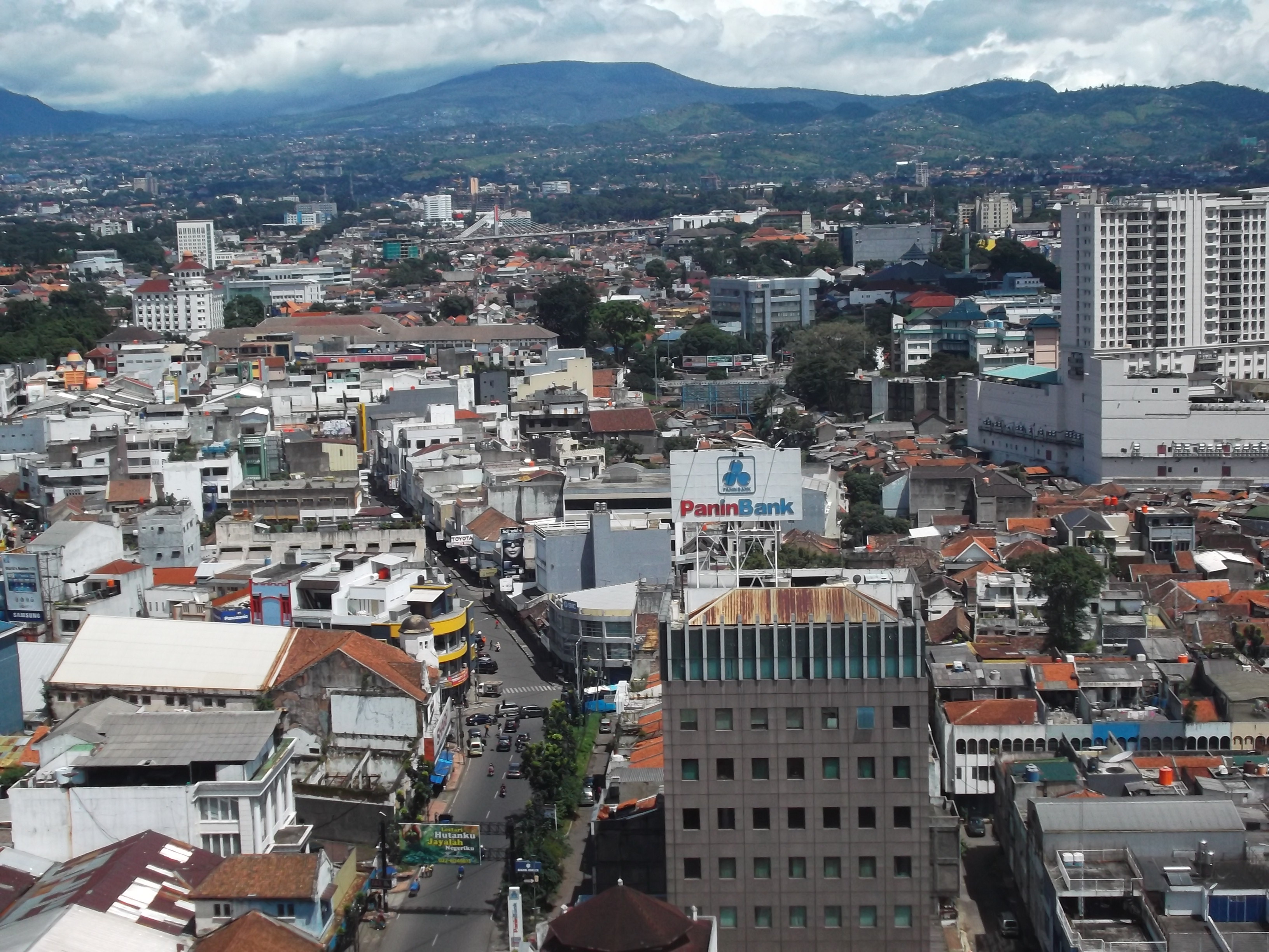 Pemandangan Alam Kita Pemandangan Kota Bandung Dari Atas